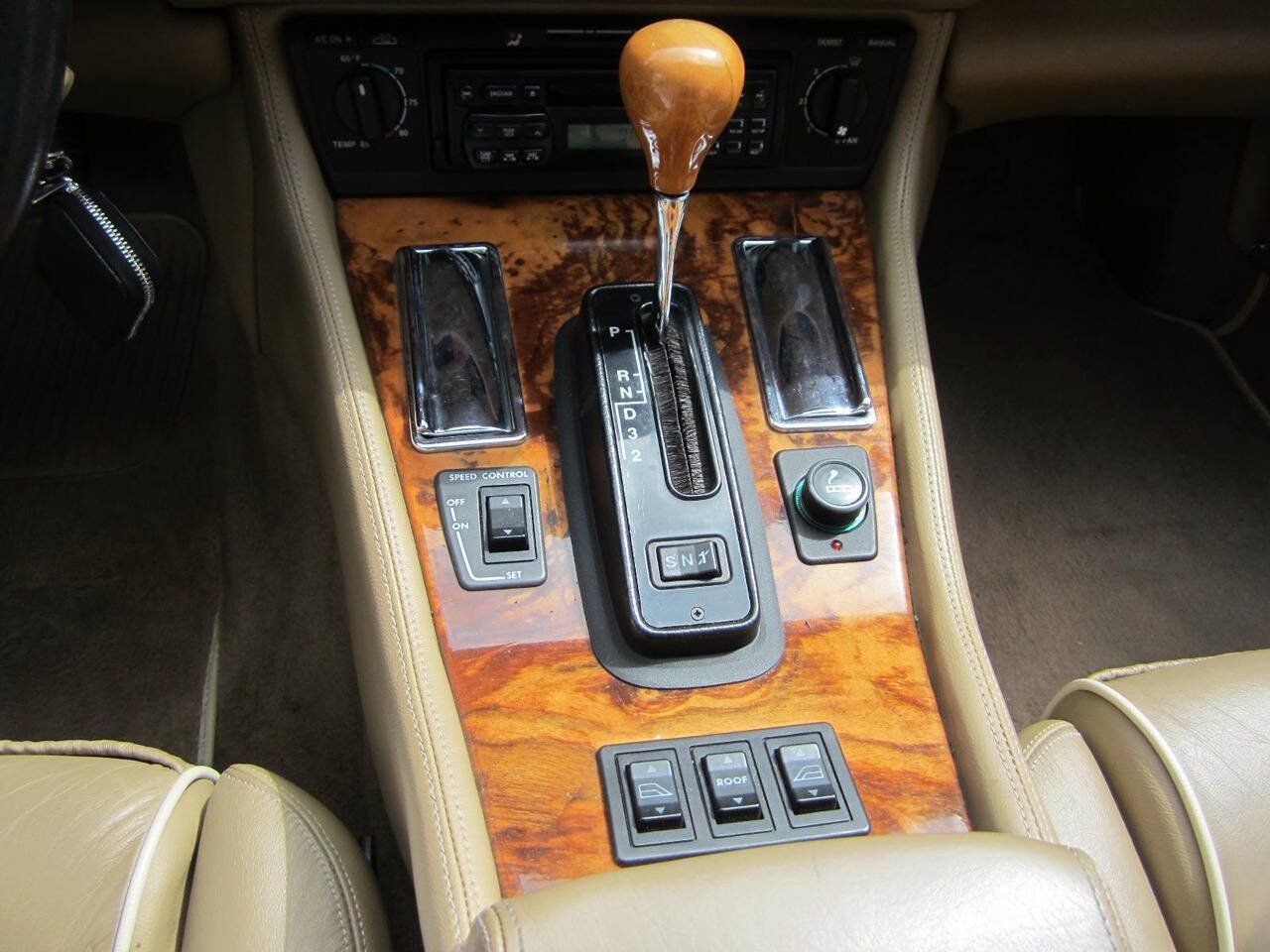 Used 1996 Jaguar XJS 4.0 Convertible RWD image 36
