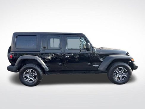 Used 2021 Jeep Wrangler Unlimited Sport AWD/4WD image 8