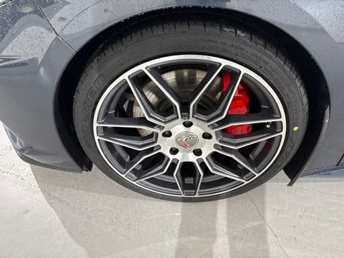 Used 2020 Chevrolet Corvette Stingray Preferred Cpe w/ 2LT Preferred Equipment Group RWD image 5