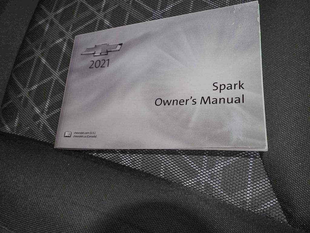 Certified 2021 Chevrolet Spark LT w/ Spark Special Edition FWD image 38