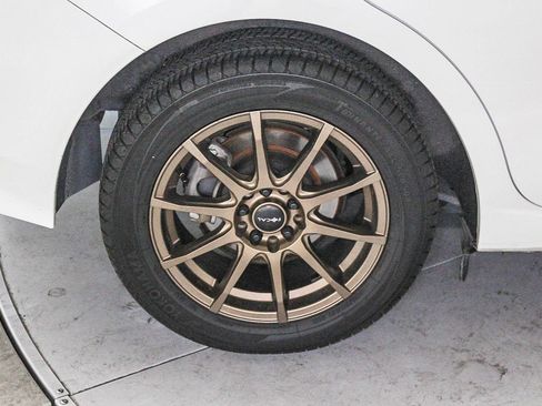 Used 2017 Subaru Impreza 2.0i image 7