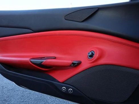 Used 2018 Ferrari 488 Spider image 7