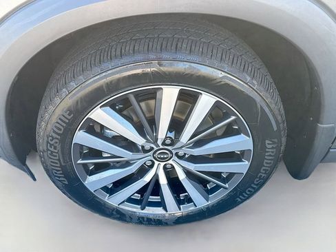 Used 2022 Nissan Pathfinder Platinum w/ Cargo Package image 28