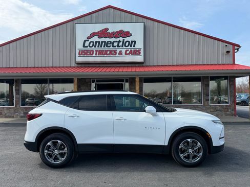 Used 2024 Chevrolet Blazer LT w/ Convenience Package image 3