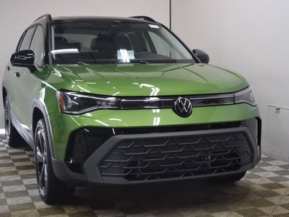New 2025 Volkswagen Taos SE