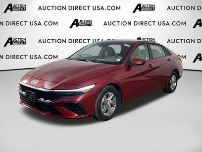Used 2025 Hyundai Elantra SE