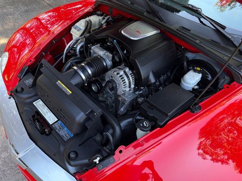 Used 2004 Chevrolet SSR w/ Preferred Equipment Group image 65