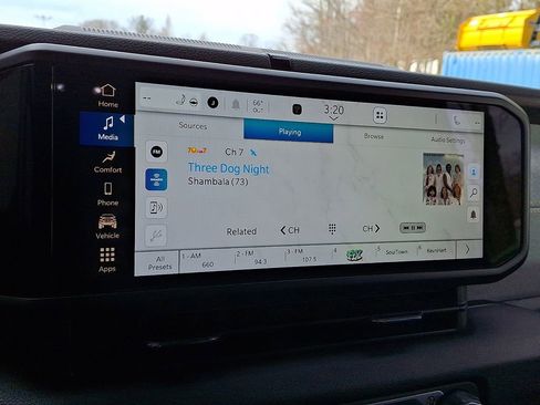 Used 2024 Jeep Wrangler Unlimited w/ Convenience Group image 18