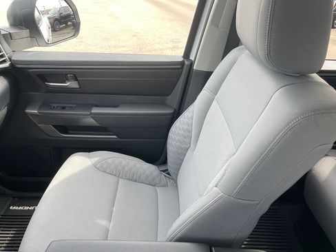 Used 2022 Toyota Tundra SR5 AWD/4WD image 16