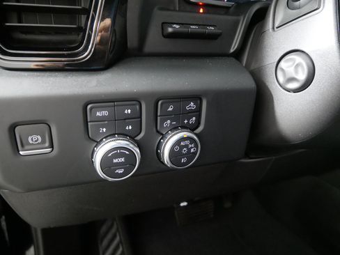 Certified 2022 GMC Sierra 1500 AT4 image 26