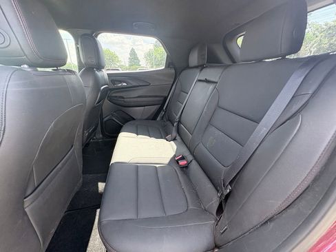 Used 2025 Chevrolet TrailBlazer RS w/ Convenience Package AWD/4WD image 9