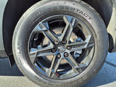 Used 2024 Chevrolet Blazer LT w/ Convenience Package FWD image 33
