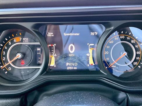 Certified 2025 Jeep Wrangler Unlimited Rubicon w/ Convenience Group image 8