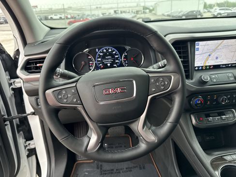 Used 2023 GMC Acadia AT4 w/ Technology Package AWD/4WD image 11
