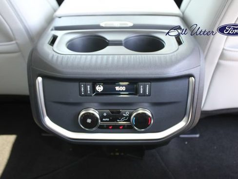 New 2027 Ford Expedition Platinum w/ Platinum Ultimate Package AWD/4WD image 11