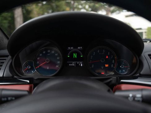 Used 2009 Maserati GranTurismo S RWD image 47