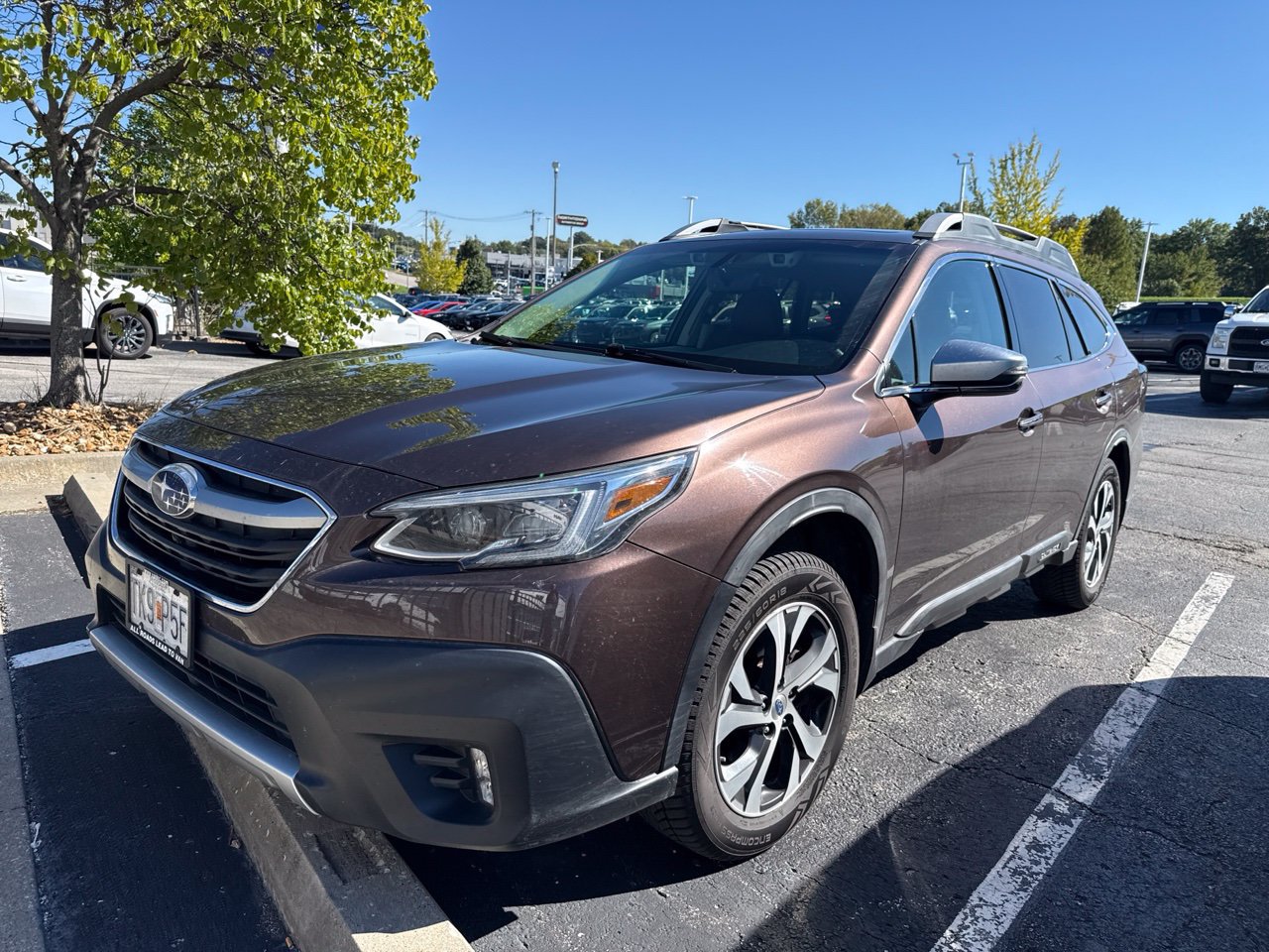 Used 2020 Subaru Outback Touring AWD/4WD image 2