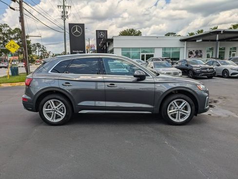 Used 2022 Audi Q5 e Premium AWD/4WD image 4