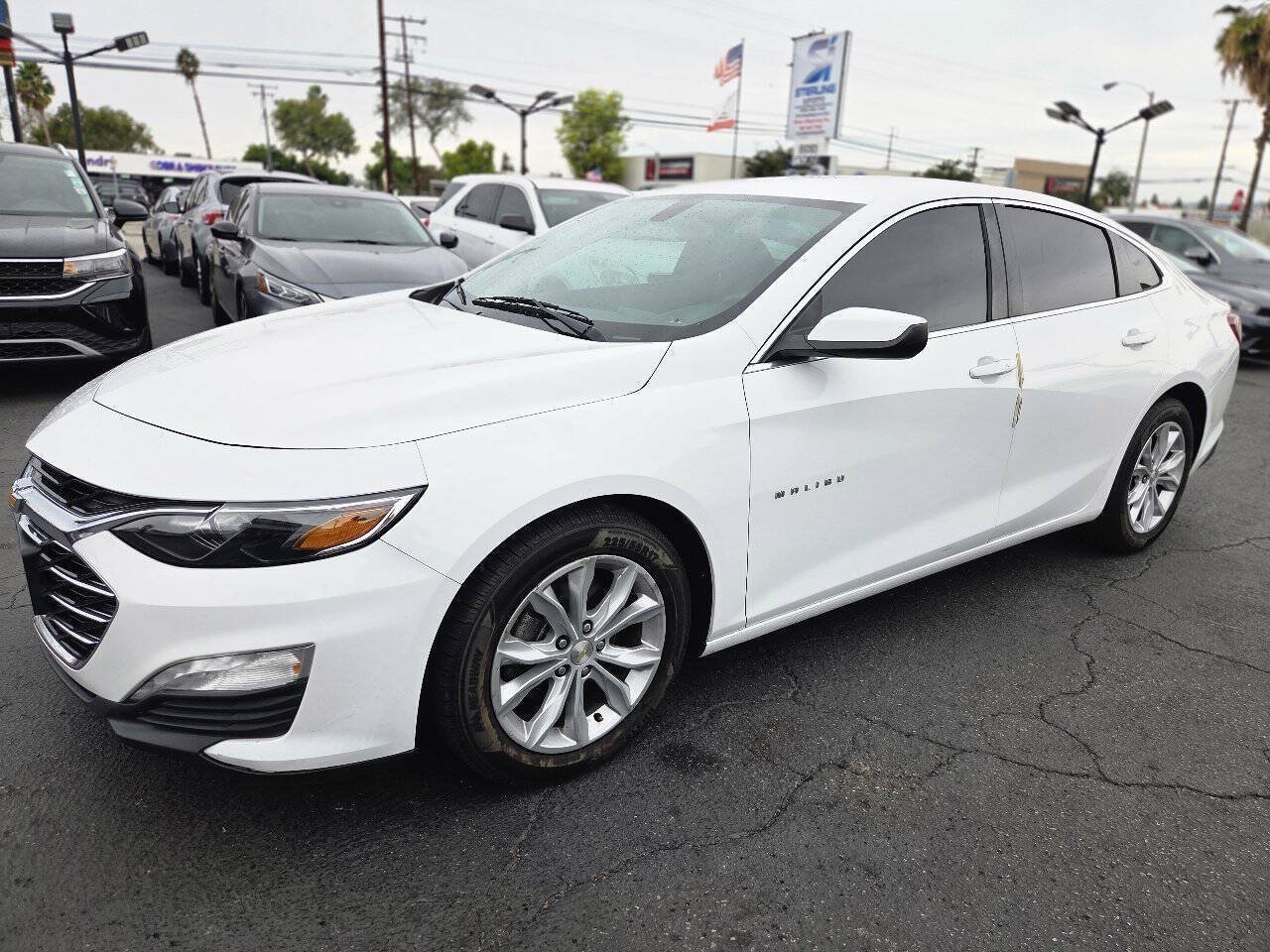 Used 2020 Chevrolet Malibu LT FWD image 16