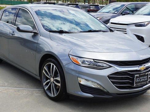 Used 2024 Chevrolet Malibu LT FWD image 3