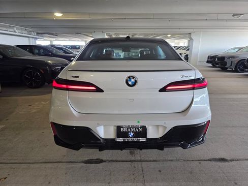 New 2026 BMW 740i xDrive w/ Premium Package AWD/4WD image 5