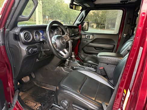 Used 2021 Jeep Wrangler Unlimited Sahara image 12