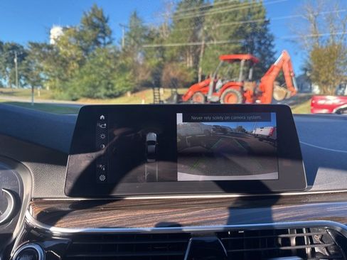 Used 2018 BMW 530i xDrive image 34