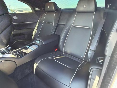 Used 2016 Rolls-Royce Wraith RWD image 16
