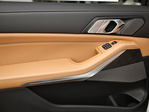 New 2026 BMW X7 xDrive40i w/ M Sport Package image 24