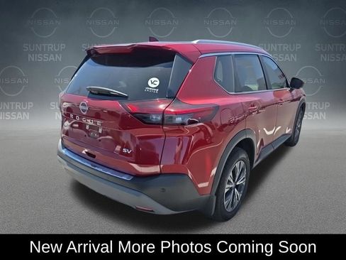 Used 2023 Nissan Rogue SV w/ SV Premium B Package FWD image 3