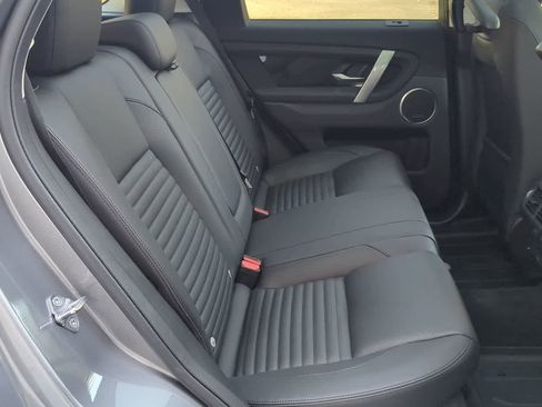Used 2025 Land Rover Discovery Sport S image 22