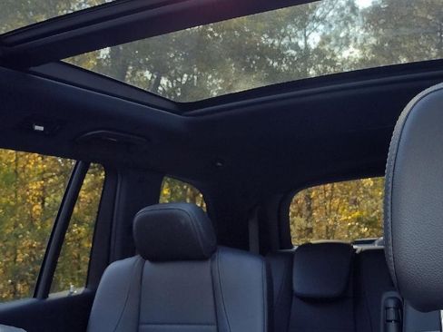 Used 2022 Mercedes-Benz GLS 450 4MATIC image 41