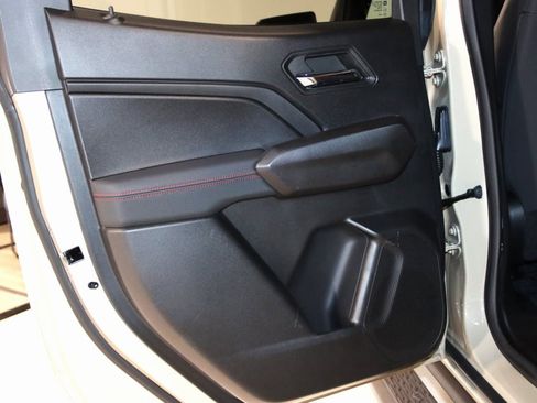 Used 2024 Chevrolet Colorado Z71 w/ Z71 Convenience Package 2 image 65