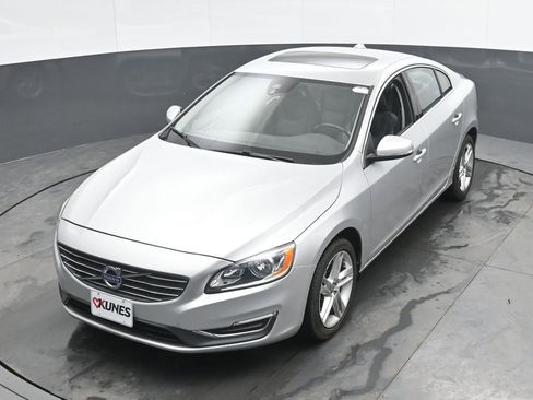 Used 2014 Volvo S60 T5 image 13