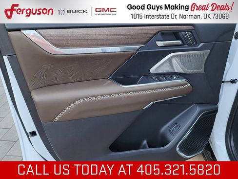 New 2026 GMC Acadia Denali Ultimate w/ LPO, All-Weather Package AWD/4WD image 13