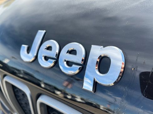 Used 2022 Jeep Renegade Latitude w/ Convenience Group image 23