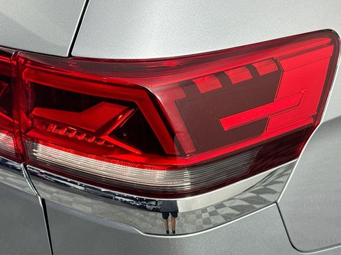 Used 2022 Volkswagen Atlas SE image 56