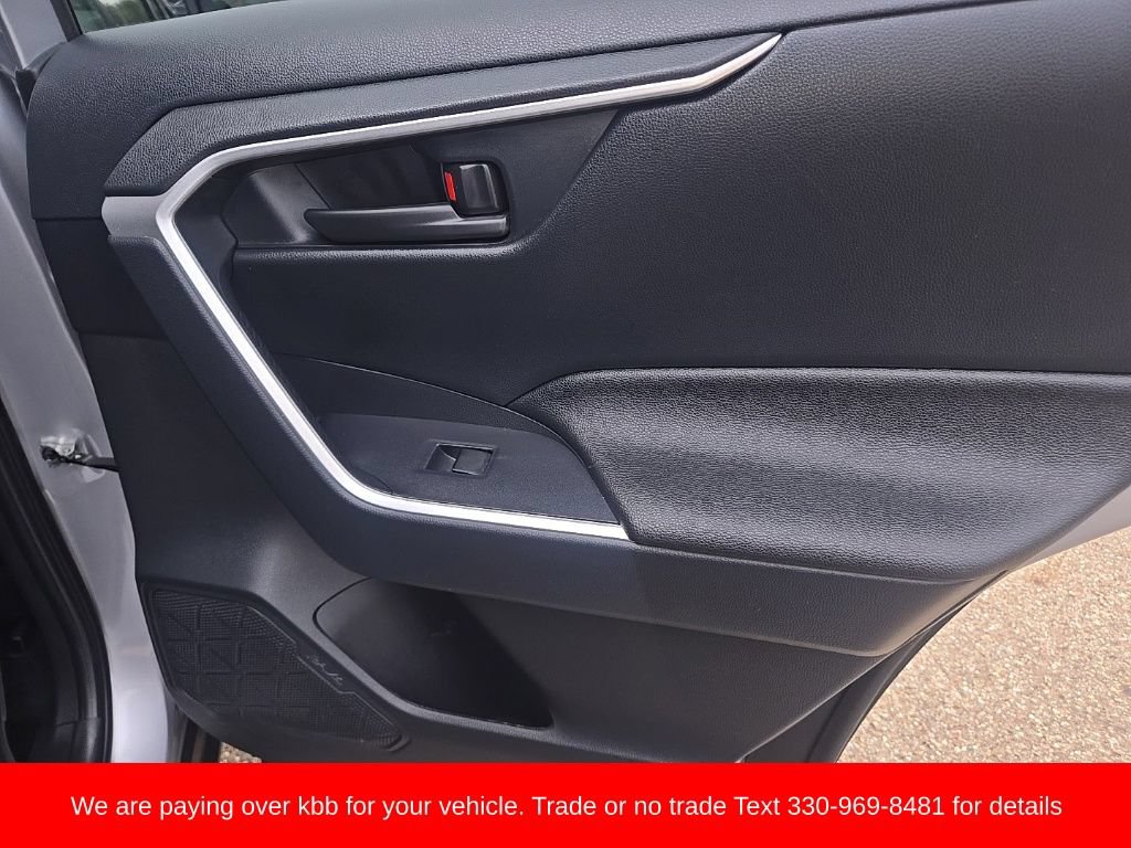 Used 2023 Toyota RAV4 LE AWD/4WD image 26