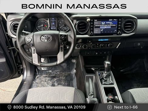 Used 2021 Toyota Tacoma TRD Off-Road image 19