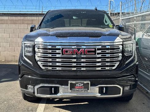 Used 2024 GMC Sierra 1500 Denali w/ Denali Reserve Package AWD/4WD image 3