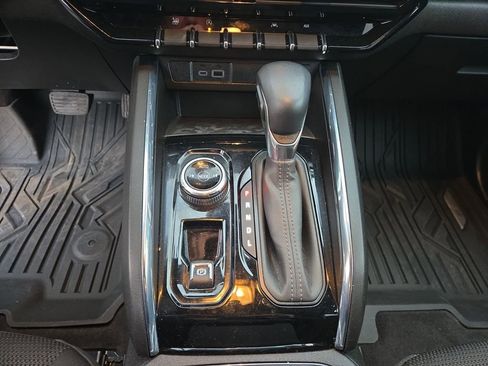 Used 2023 GMC Canyon Elevation w/ Convenience Package image 23