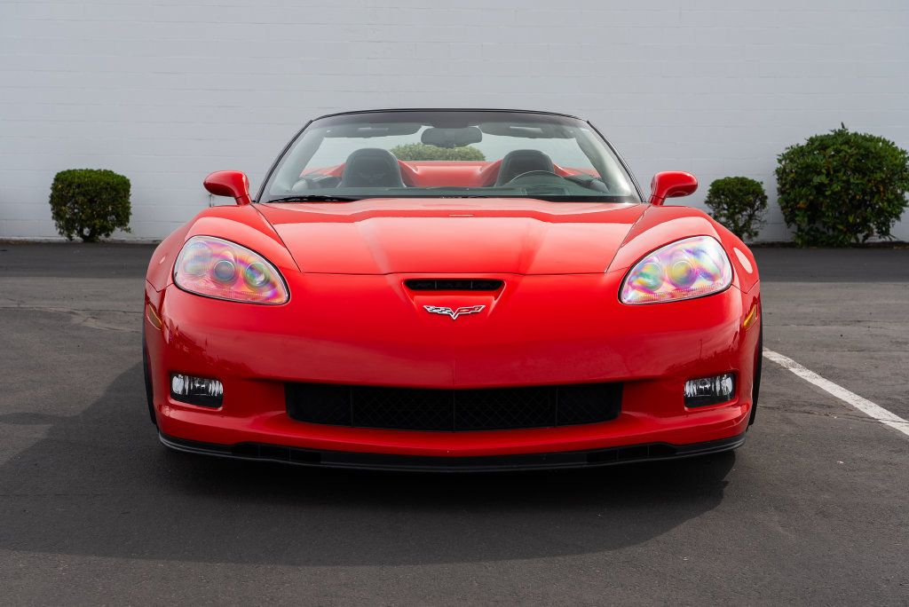 Used 2011 Chevrolet Corvette Grand Sport w/ Preferred Equipment Group RWD image 2