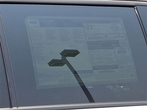 New 2025 Ford Explorer Active w/ Active Comfort Package image 19