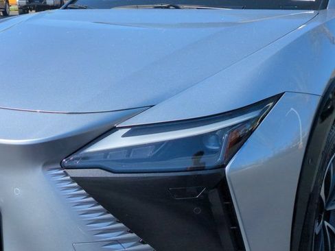 Used 2024 Lexus RZ 300e Premium w/ Technology Package FWD image 10