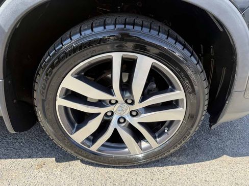 Used 2017 Honda Pilot Touring image 7