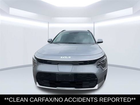 Used 2023 Kia Niro Wind w/ Wind Preserve Package FWD image 3