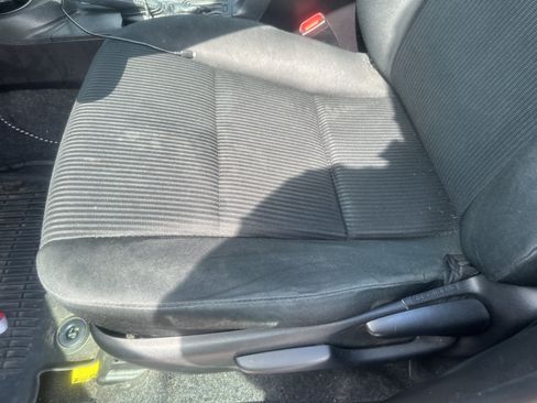 Used 2018 Toyota RAV4 LE w/ All Weather Liner Package FWD image 10