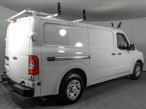 Used 2018 Nissan NV 1500 SV image 8