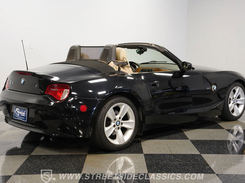 Used 2006 BMW Z4 3.0i RWD image 13