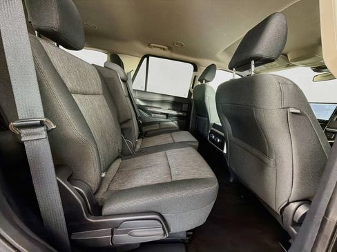 Used 2022 Ford Expedition XLT RWD image 28